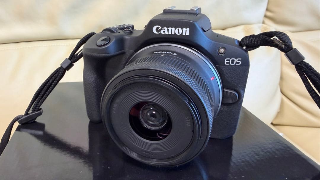 新同品CANON EOS R100 RF-S 18-45mm レンズキット