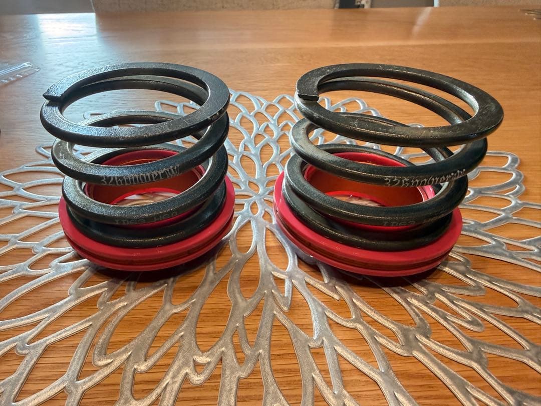 326power ヘルパースプリング　ID63 H60 2.5k