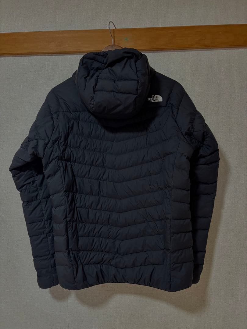 タイムセール　22時まで！THE NORTH FACE サンダーフーディ