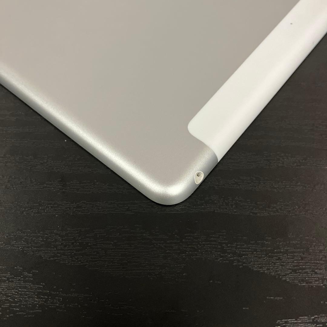 Apple iPad 第5世代 32GB シルバー
