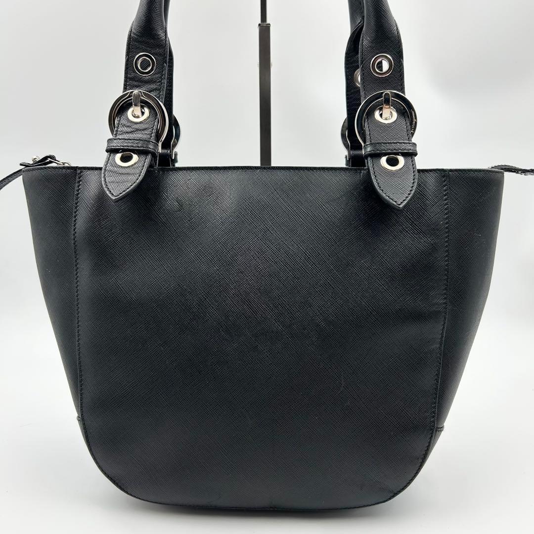 美品✨ フェラガモ ハンドバッグ サフィアーノレザー ブラック 裏地総柄 ロゴ