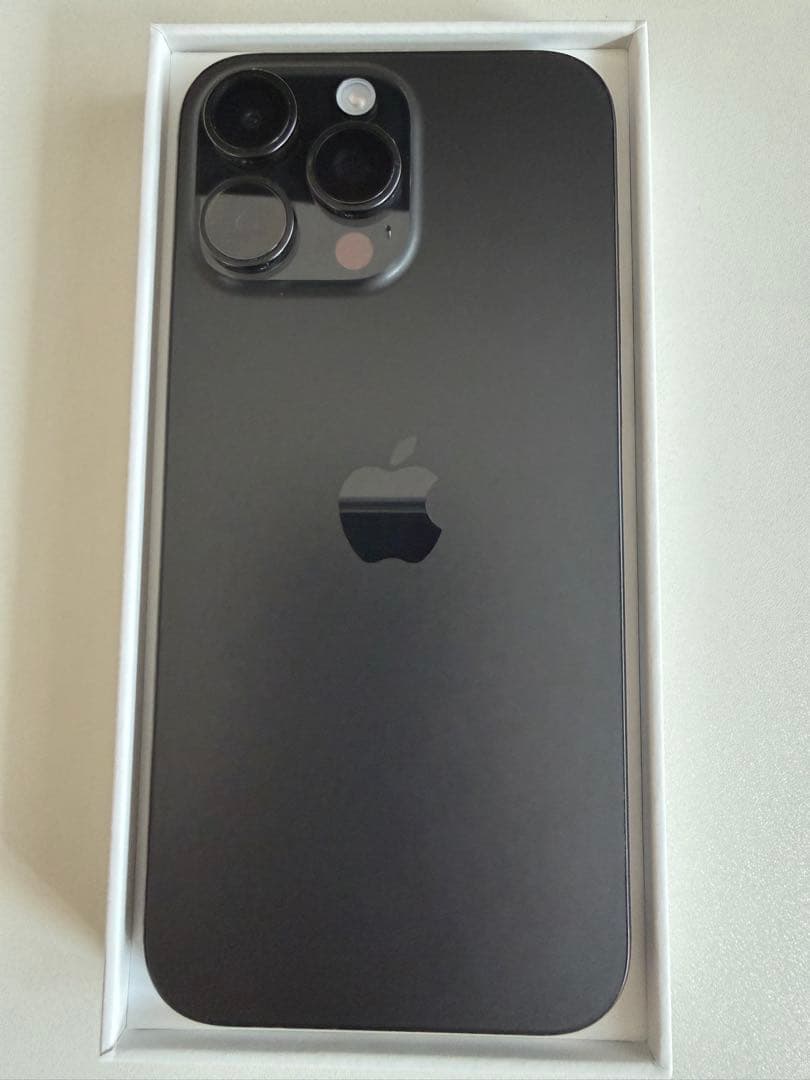 iPhone 16 Pro Max ブラックチタニウム 512GB SIMフリー