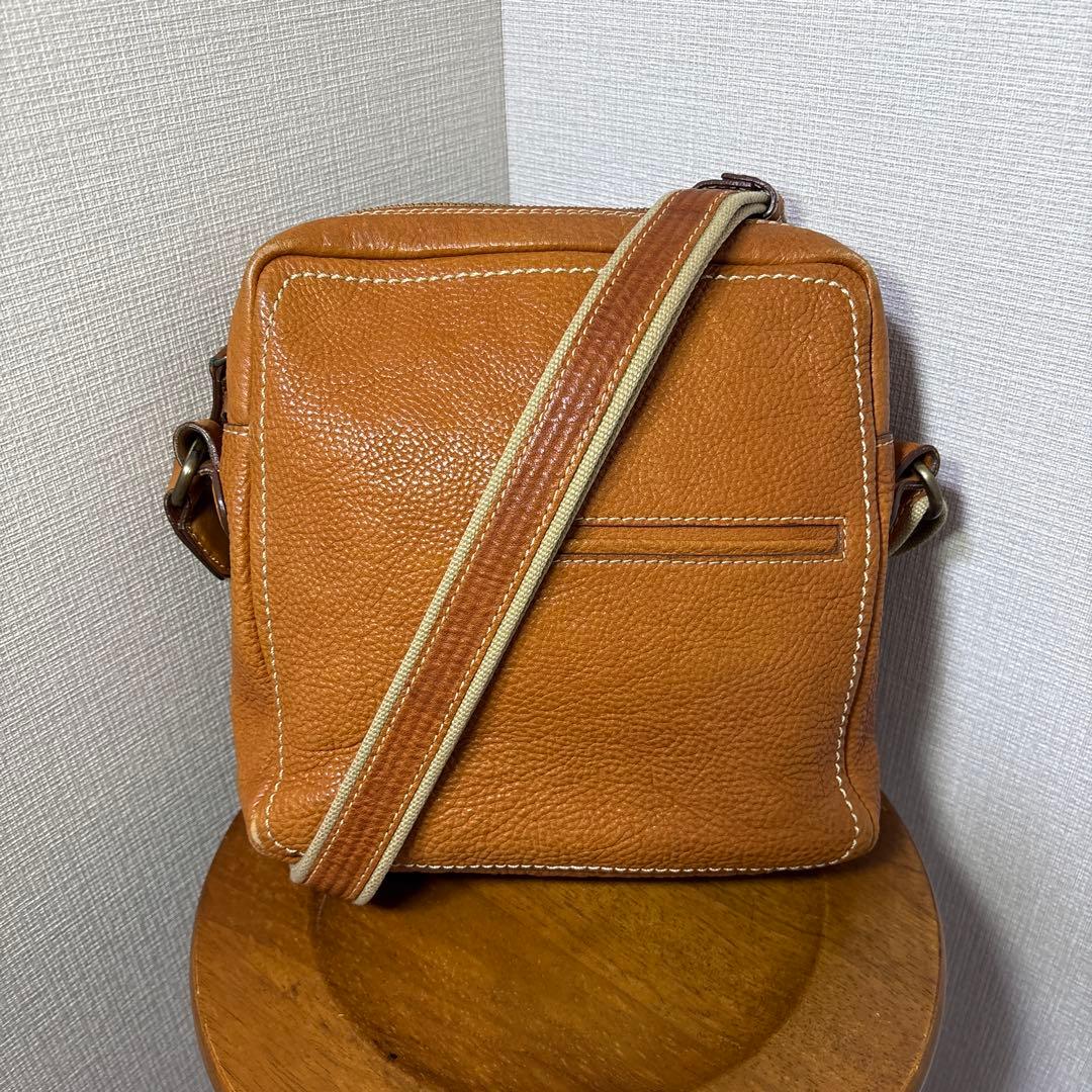 土屋鞄製造所トーンオイルヌメ ジップトップショルダー（ブラウン）