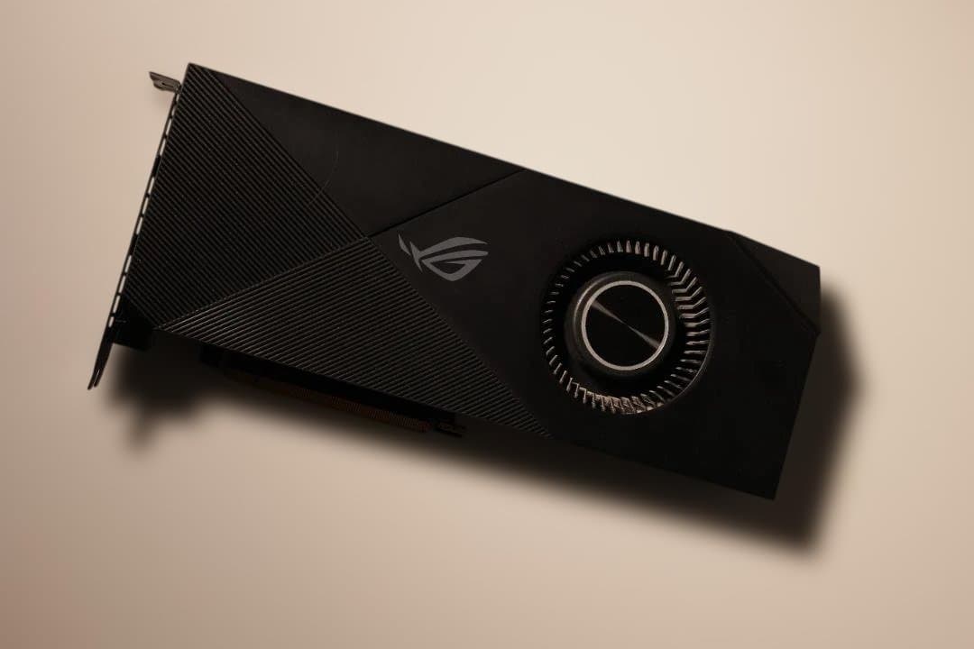 グラフィックボード・グラボ・ビデオカード ASUS ROG GeForce RTX 2060 Super 8GB