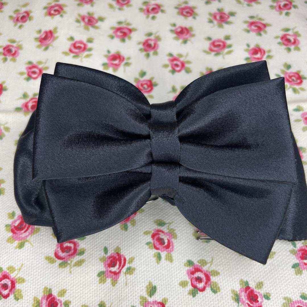 未使用　コンプレックスビズ　黒いサテンリボンヘアクリップ　ダブルコーム