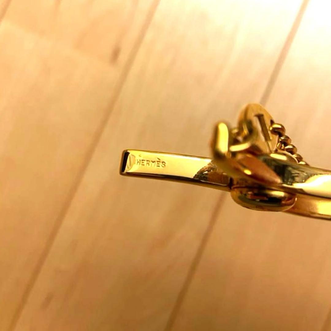 美品 お洒落 HERMES グローブホルダー ゴールド チャーム 手袋 バッグ