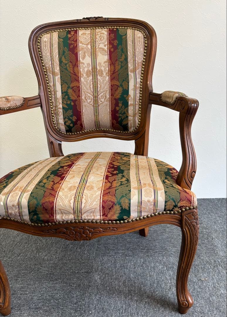 輸入家具 アンティークチェア 猫脚 クラシックスタイル 多色布張り椅子①