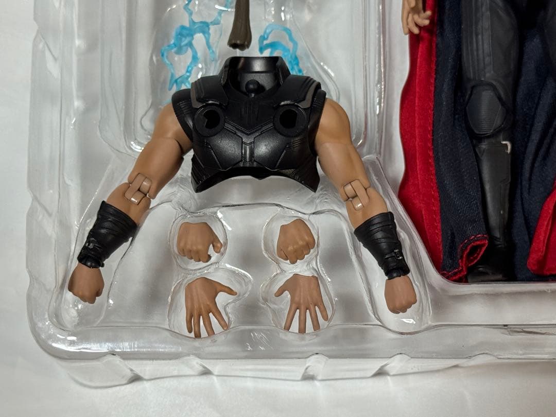 マフェックス No.104 MAFEX THOR（INFINITY WAR）