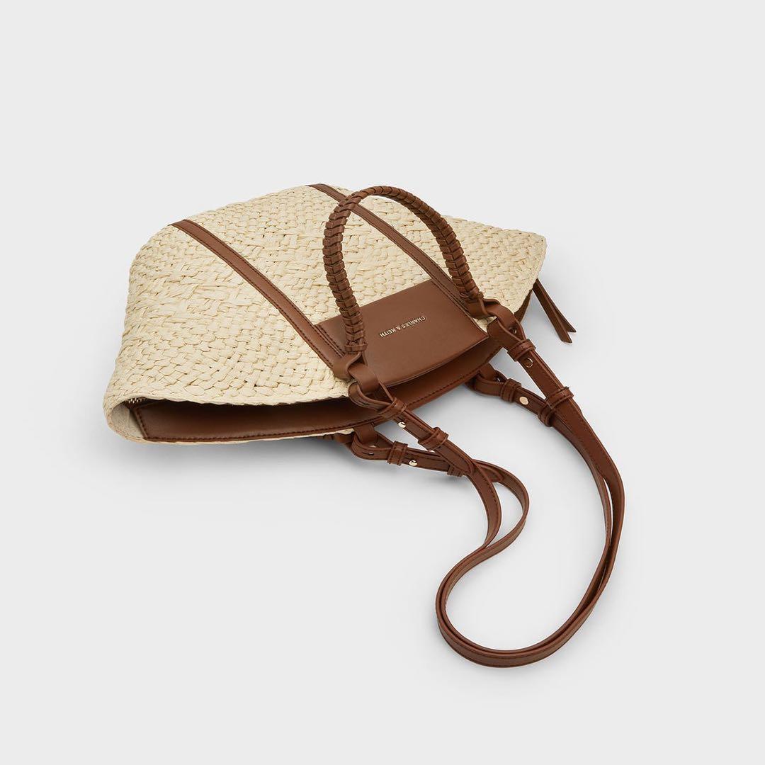 チャールズ アンド キース Shalia シャリア ラフィアウーブンバケツバッグ