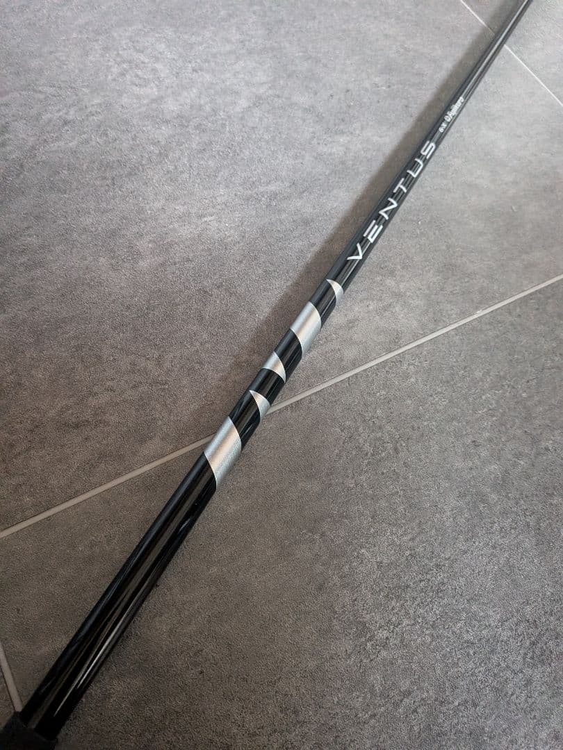 ●美品●テーラーメイドスリーブ 1W用 フジクラ ベンタスブラック 6X