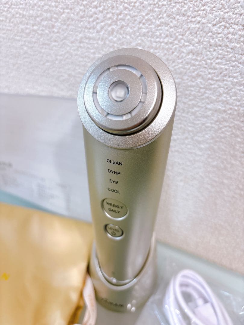 YA-MAN フォトプラスシャイニーネオ　YJFM18N ヤーマン　美顔器