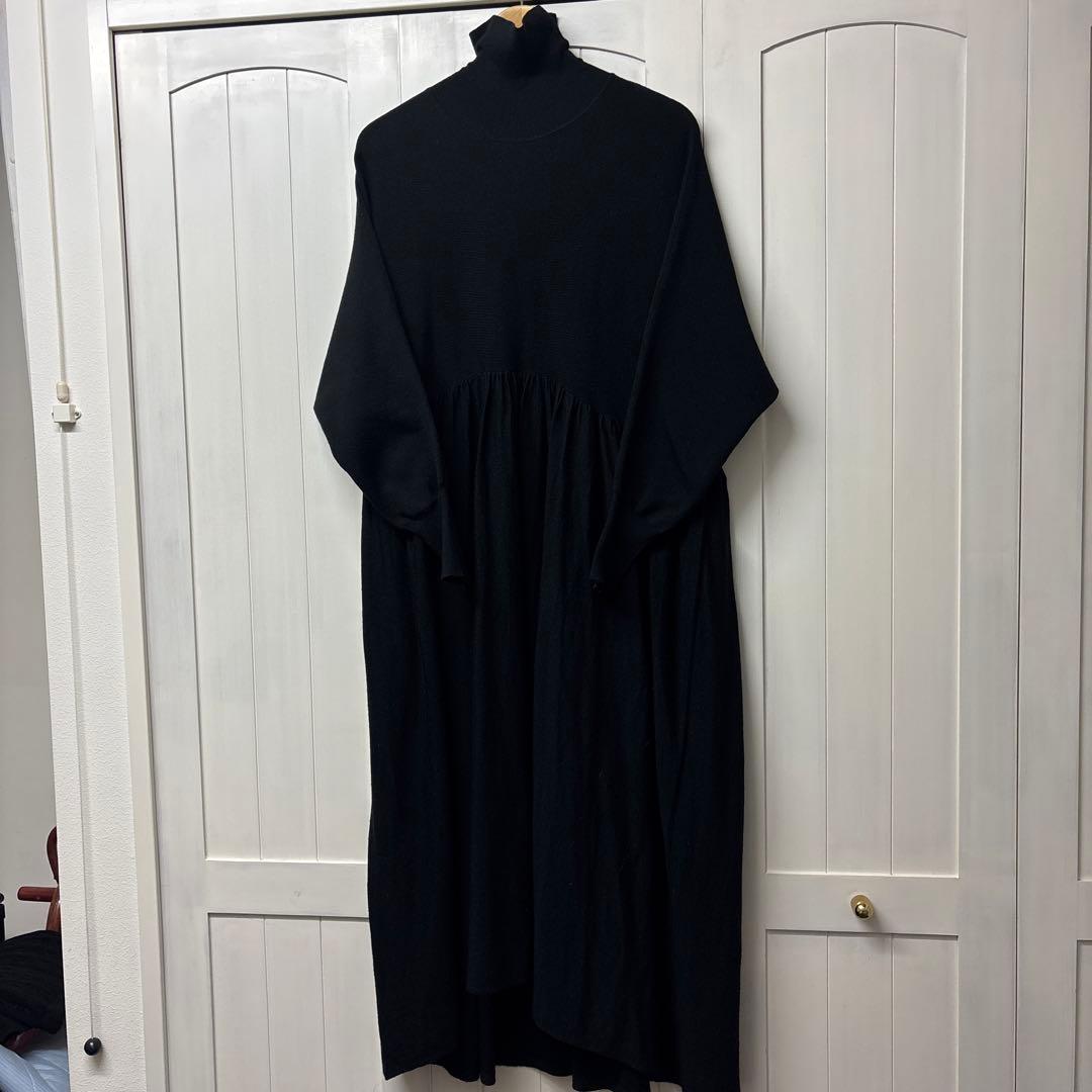 ブ*ー様 Curensology ウールハイネックギャザーワンピース