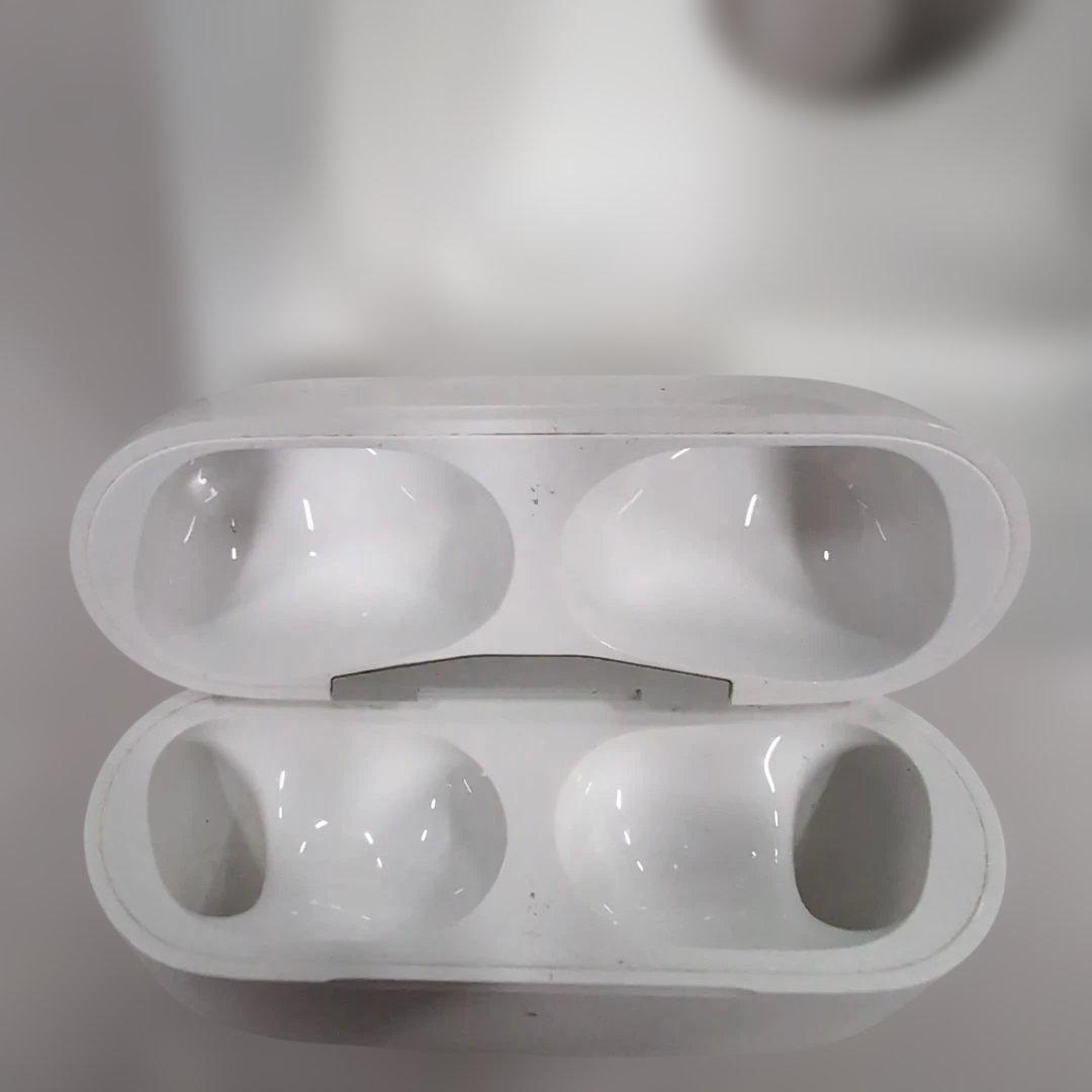 AirPods Pro 第一世代 本体 充電ケース、カバー付き