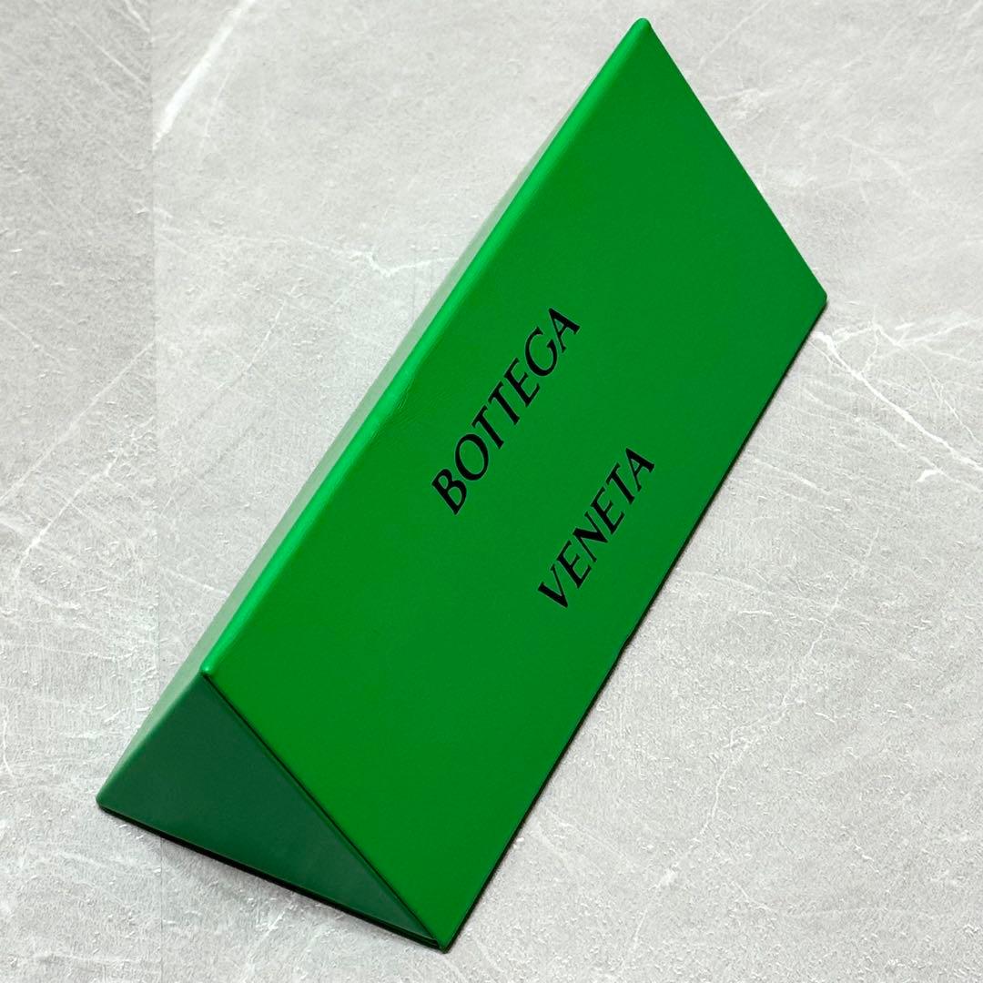 【BOTTEGA VENETA】Gold Frame Sunglasses