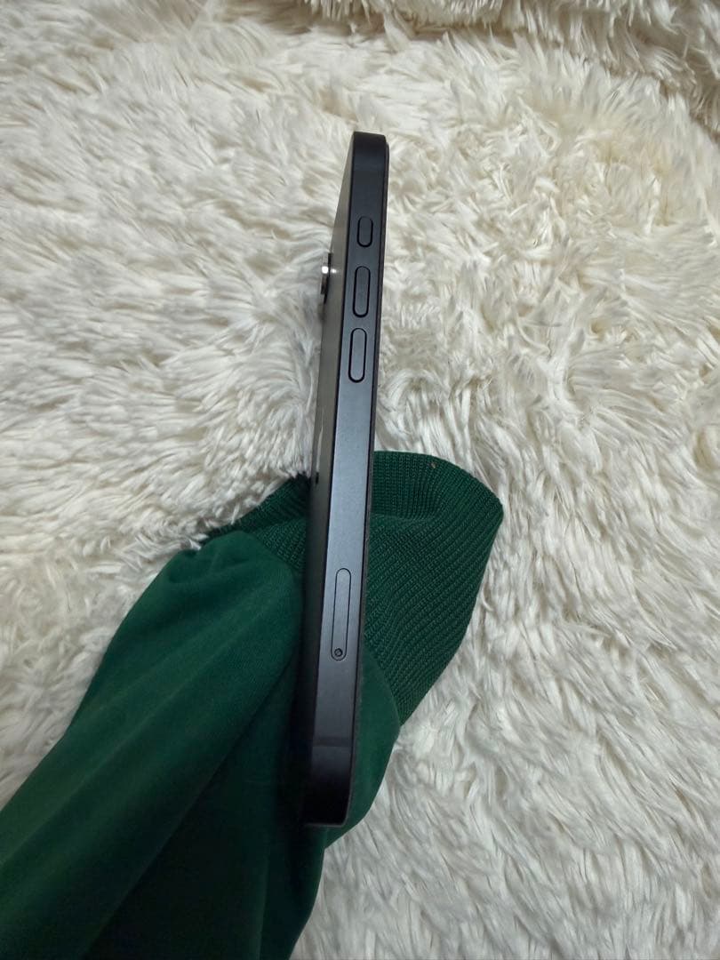 iPhone16e 美品128GB バッテリー100%