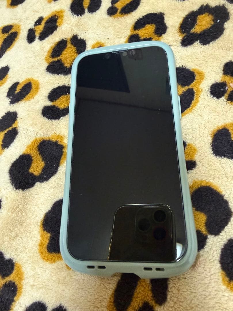 iPhone16e 美品128GB バッテリー100%