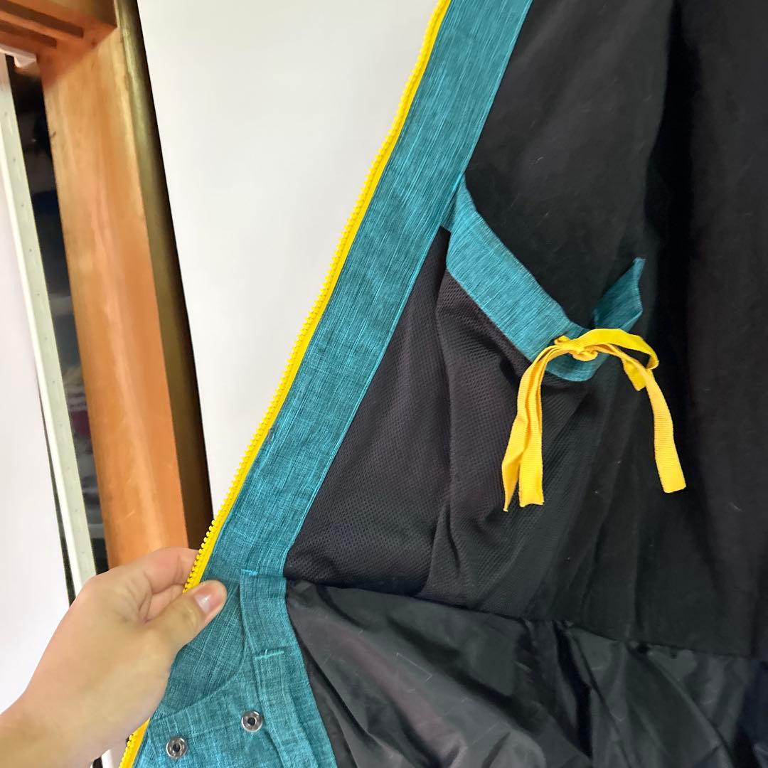 ONEILL FREEDOM フード付きウェア JPN Lサイズ