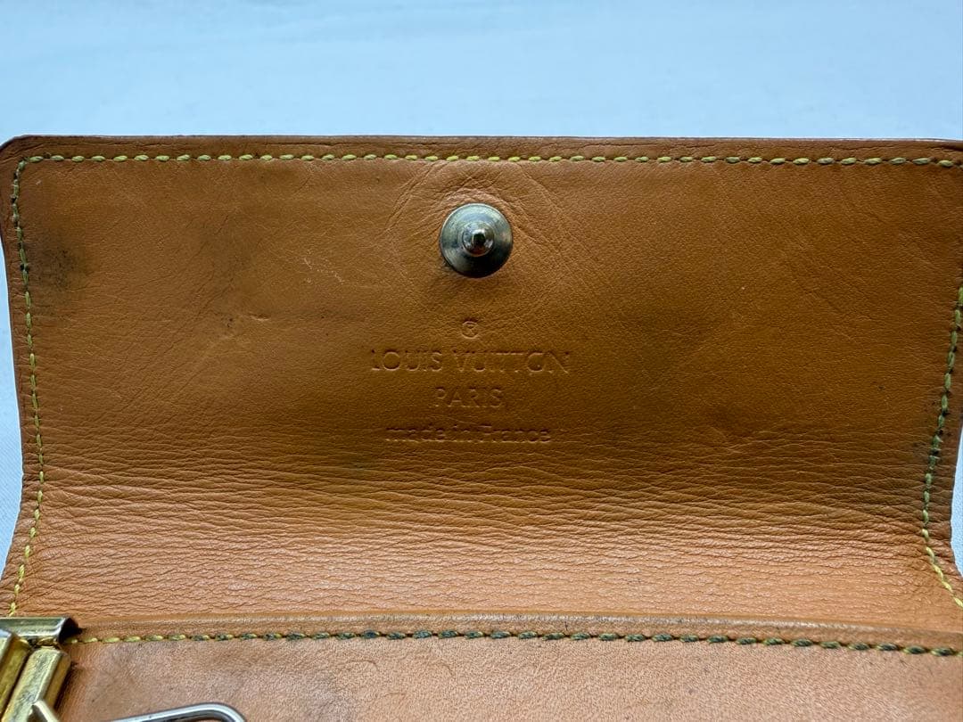 ルイ ヴィトン ミュルティクレ４ ノマド キャラメル M85072