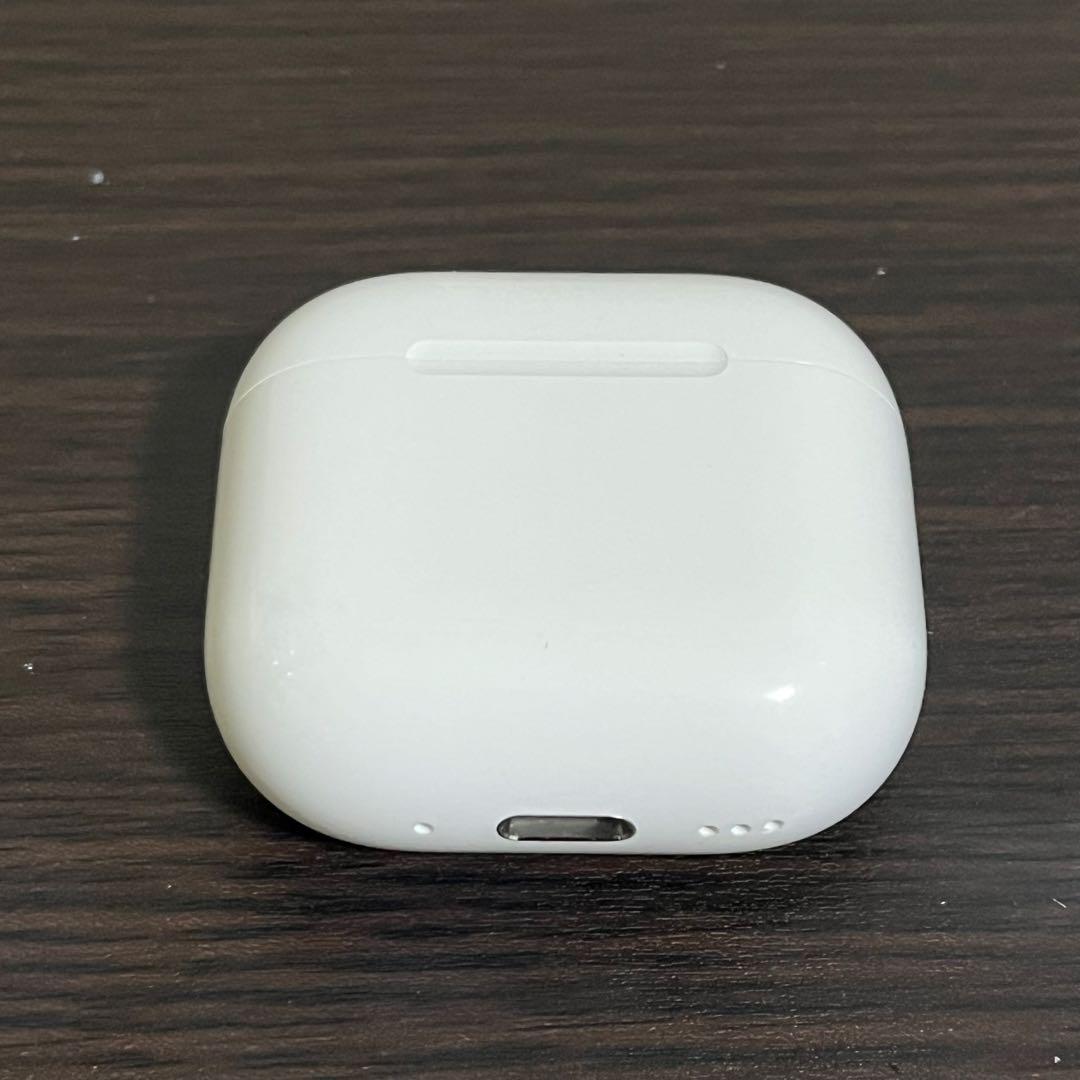 Apple AirPods4 ノイズキャンセリング搭載