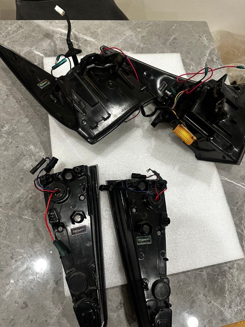 50プリウス　前期　ヴァレンティテールランプ　シーケンシャル　LEDテール