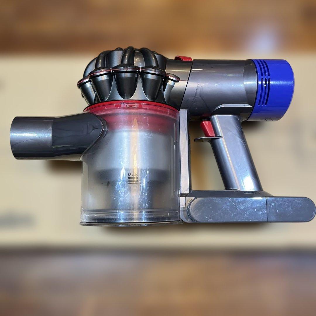 Dyson V8 Fluffy 掃除機 【バッテリー交換済】