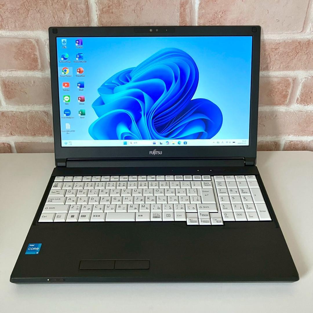 ★2022年製★ テンキー付き 第12世代i5 バッテリー良好 富士通 460