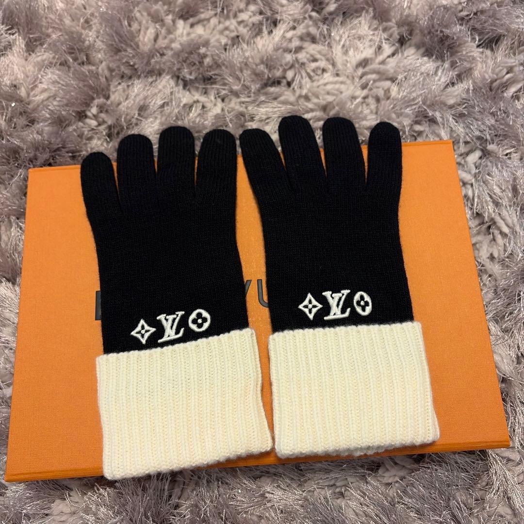 ルイヴィトン　手袋　LVヘッドライン　美品