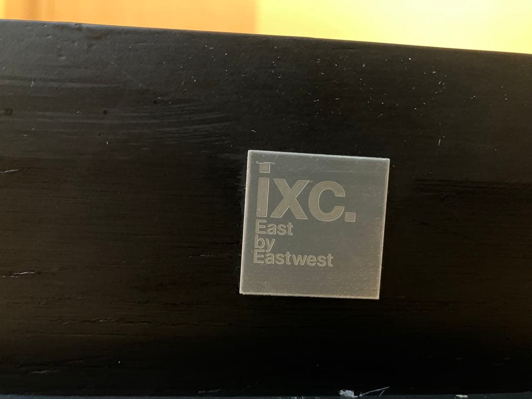 Yoshi　カッシーナイクスシー　ラウンジソファ　アノニマスデザイン