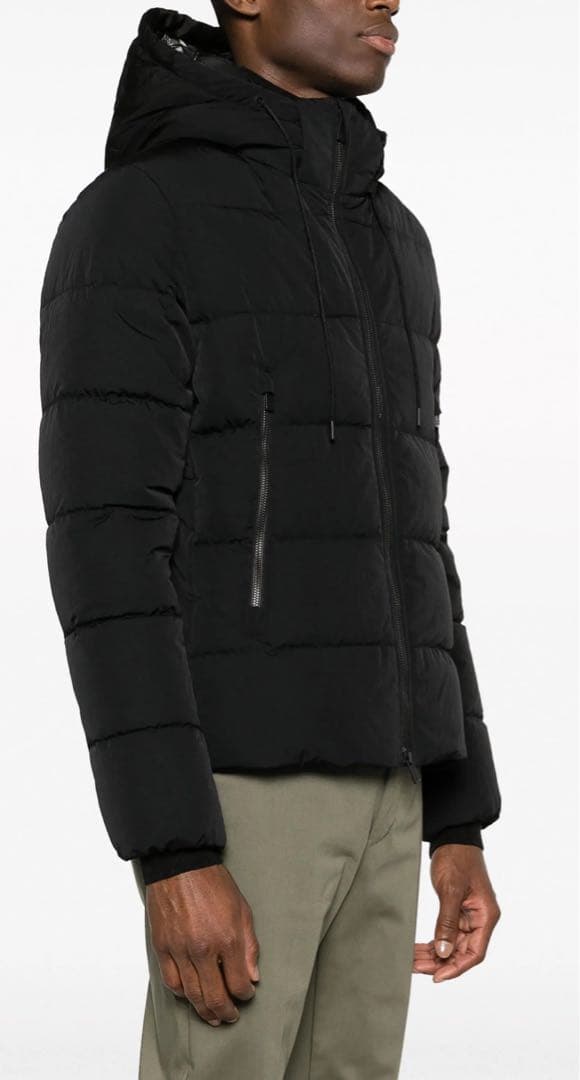 タトラス　フーデッドダウンジャケット