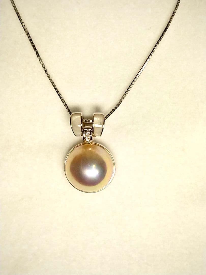 マベ真珠ペンダント