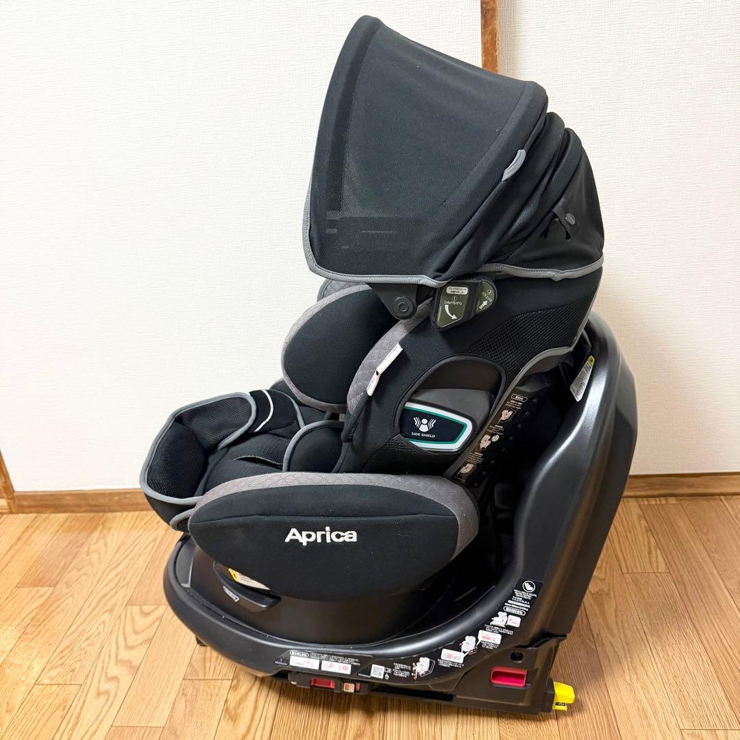 美品 アップリカ フラディア グロウ ISOFIX 360°セーフティーAB