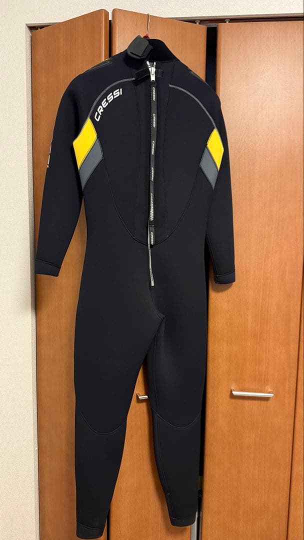 CRESSI クレッシー　ウェットスーツ5mm Casroro Mサイズ(M3)
