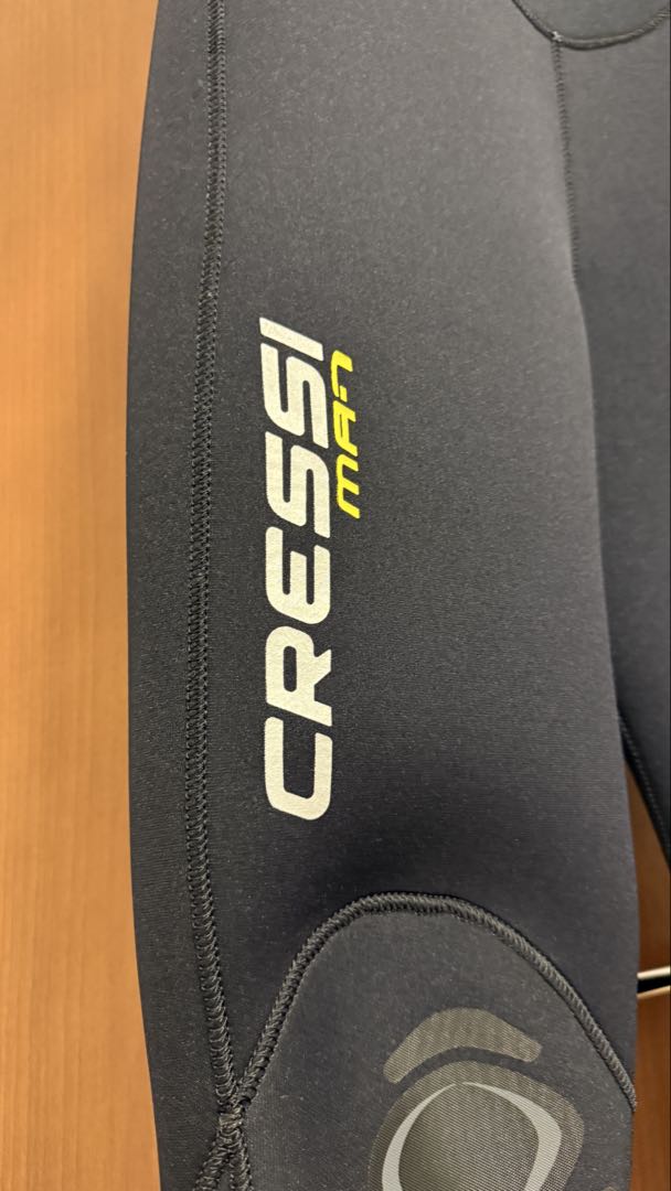 CRESSI クレッシー　ウェットスーツ5mm Casroro Mサイズ(M3)