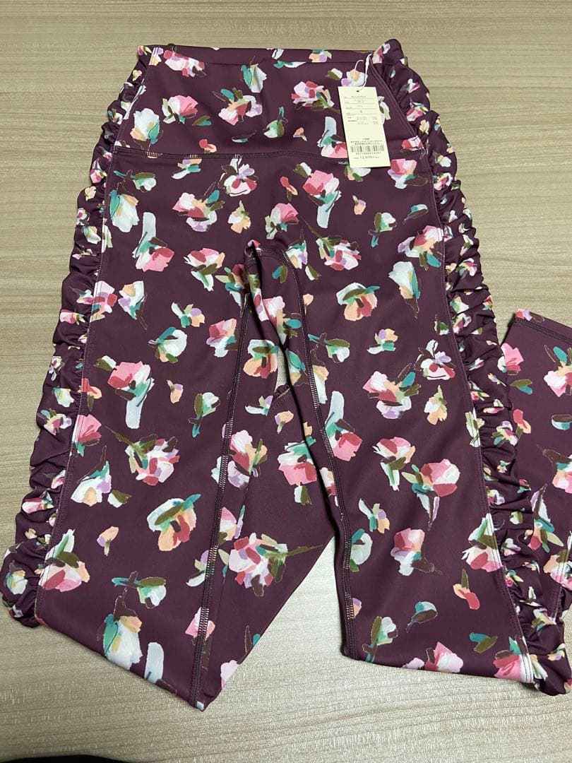 未使用 SUKALA レギンス ローズプリントＳ