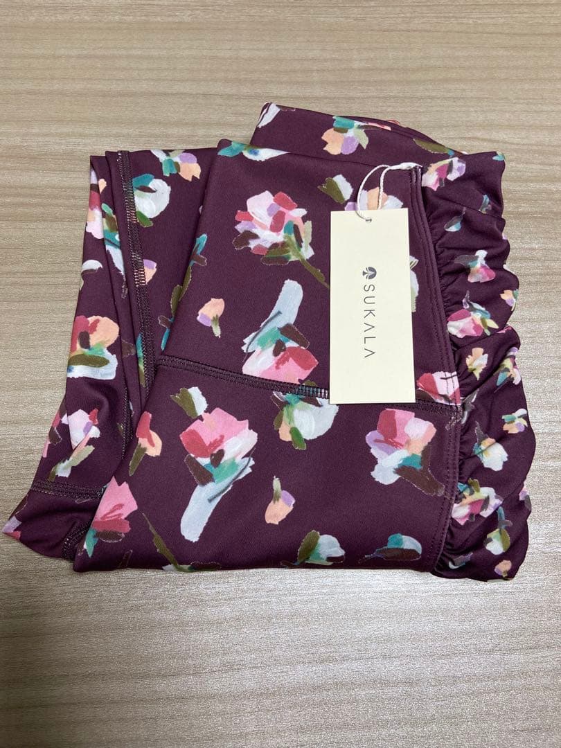 未使用 SUKALA レギンス ローズプリントＳ