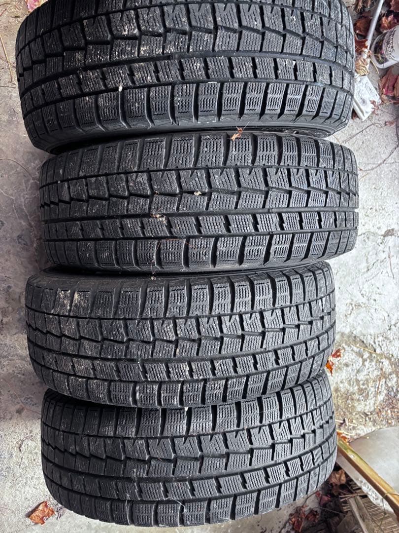 T*T様 215/55r16 スタッドレス　ワーゲンゴルフ