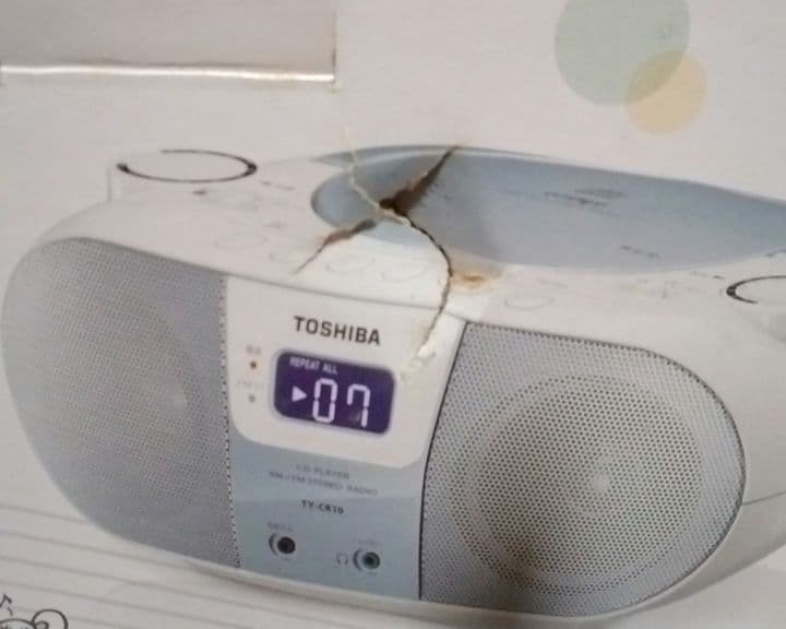 東芝CDラジオ　TY CR10 ポータブルCDプレーヤー