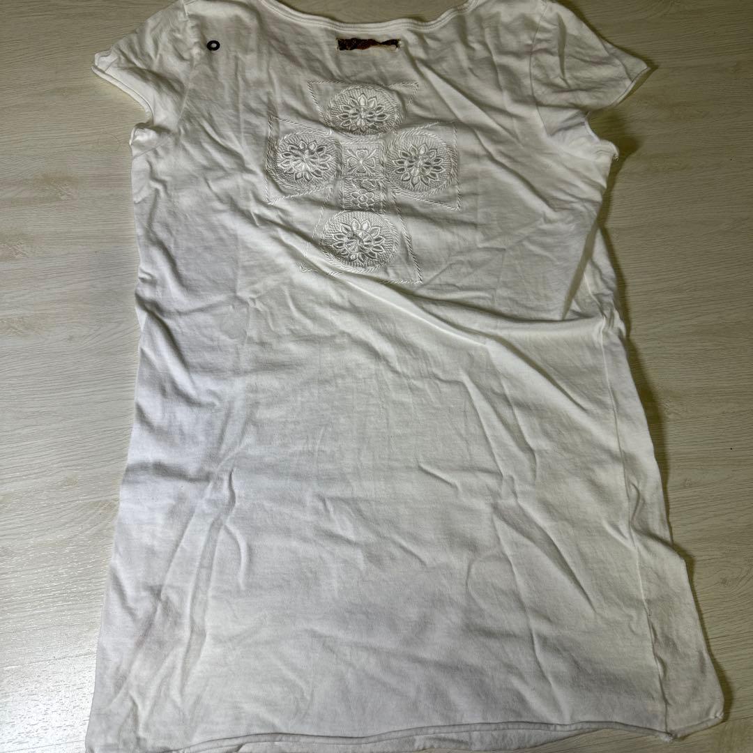 即*送様 ルグランブルー 刺繍入りホワイトTシャツ
