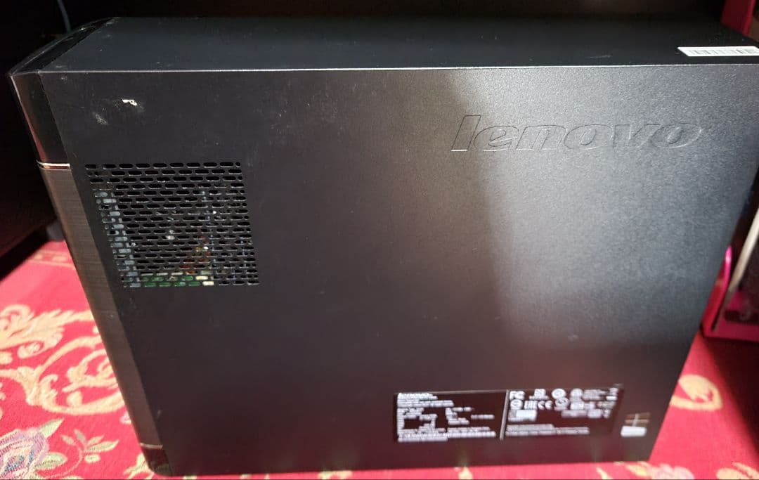 lenovo　デスクトップ　パソコン　PC
