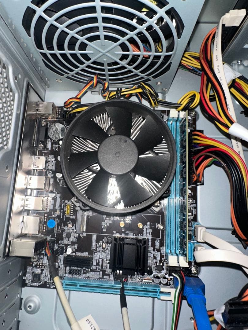 デスクトップPC ブラックCOREI 5 USB 3.0ポート