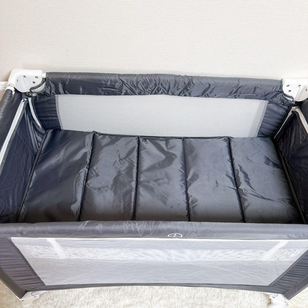 ベビーベッド 添い寝 おむつ台　折りたたみ キャスタ付き 蚊帳　ダーググレー