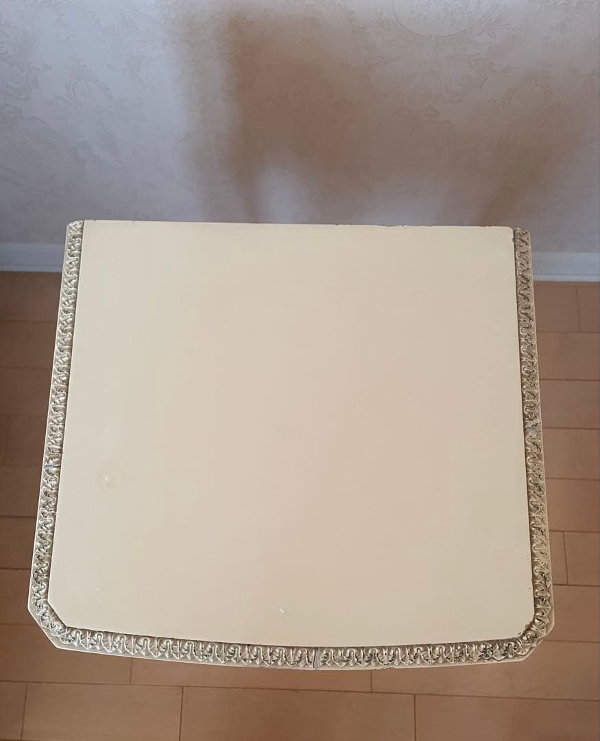 フランスアンティーク　サイドチェスト　リボンリース　ルイ16世スタイル　ロココ