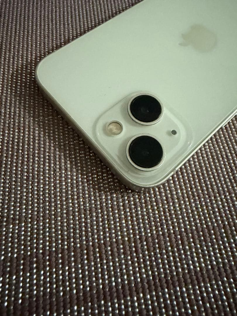 Apple iPhone 13 スターライト本体　バッテリー76%