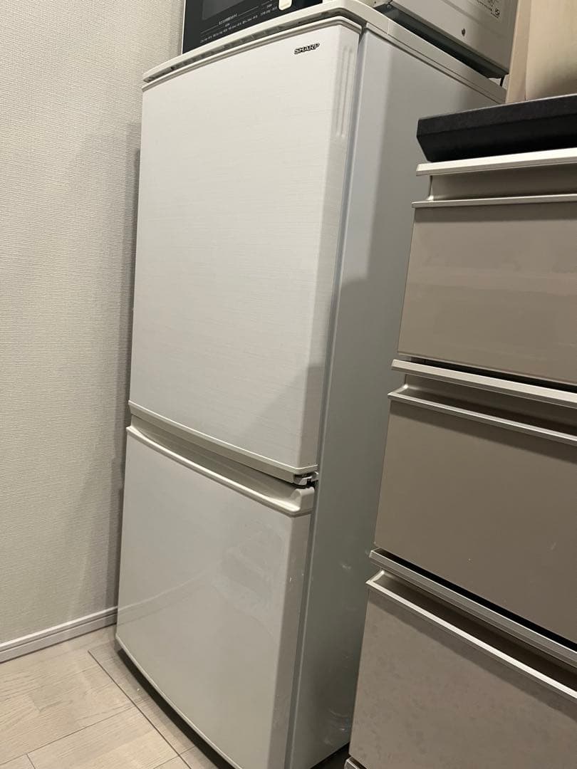 SHARP 冷蔵庫 LED照明付き