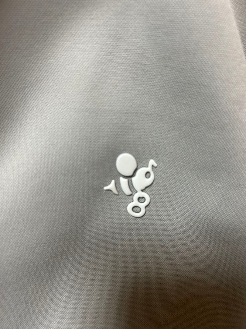 ヒカル　ハチヤーズ　グレー パーカー L 美品