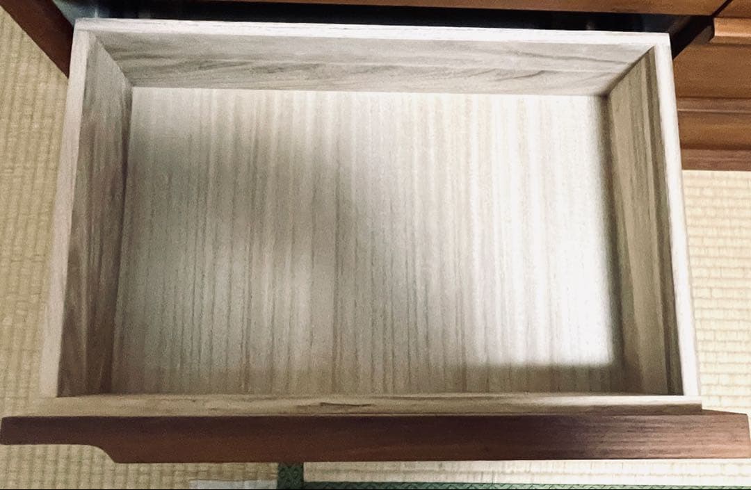 ケユカ ブラウン木製チェスト 4段8引き出し