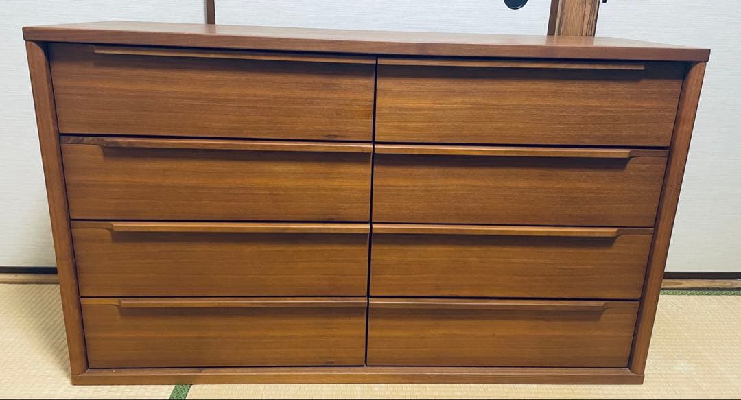 ケユカ ブラウン木製チェスト 4段8引き出し