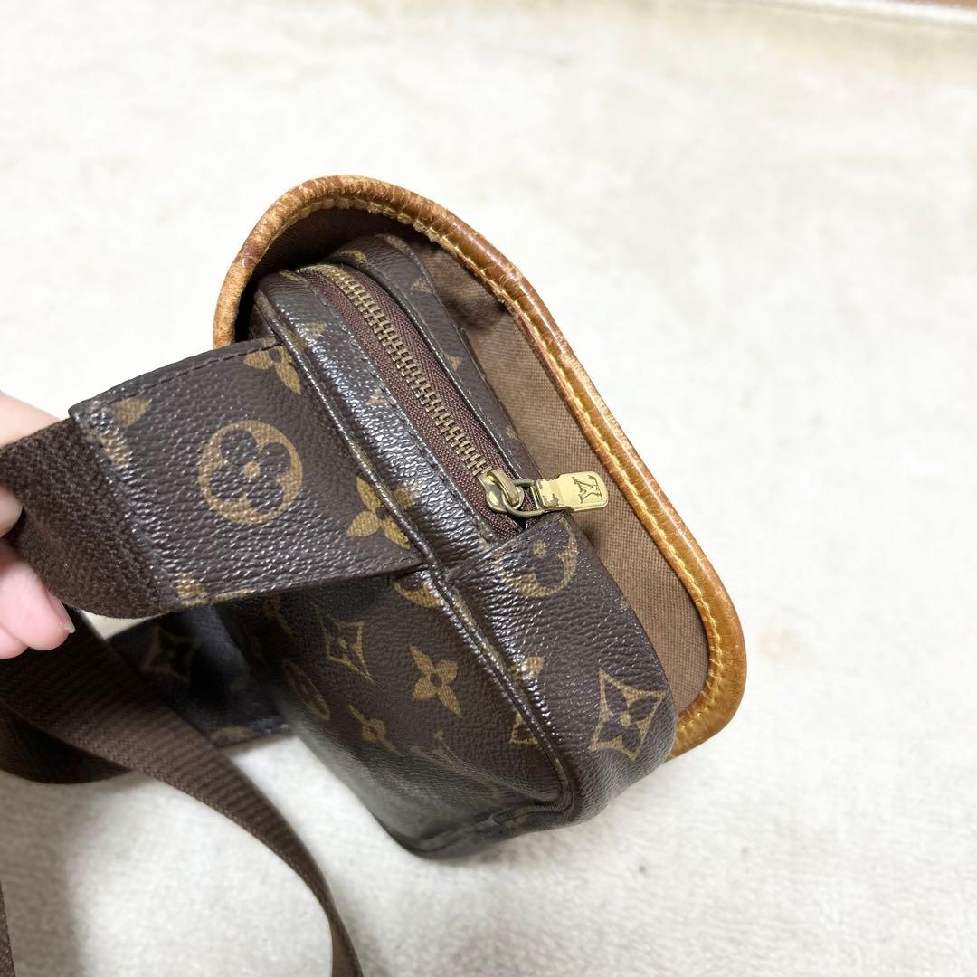 訳あり　ルイヴィトン　バムバッグ　ボスフォール　ボディバッグ　ウエストポーチ