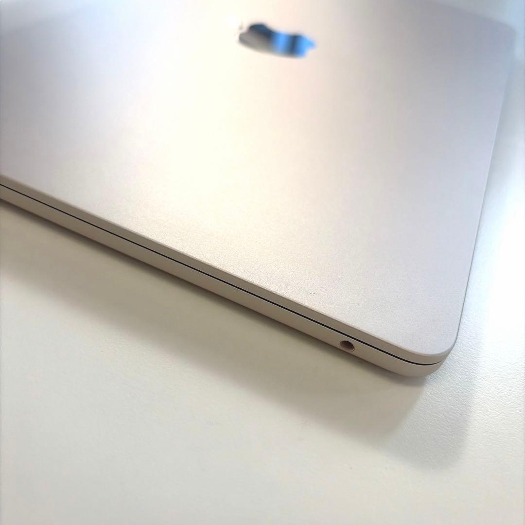 MacBook Air M3 8GBJISキーボード【スターライト】