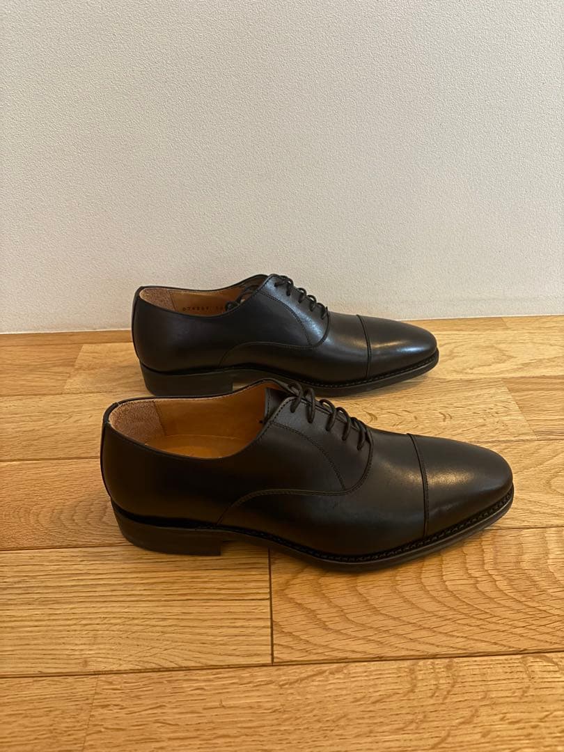 Berwick ブラック ドレスシューズ ストレートチップ　6½